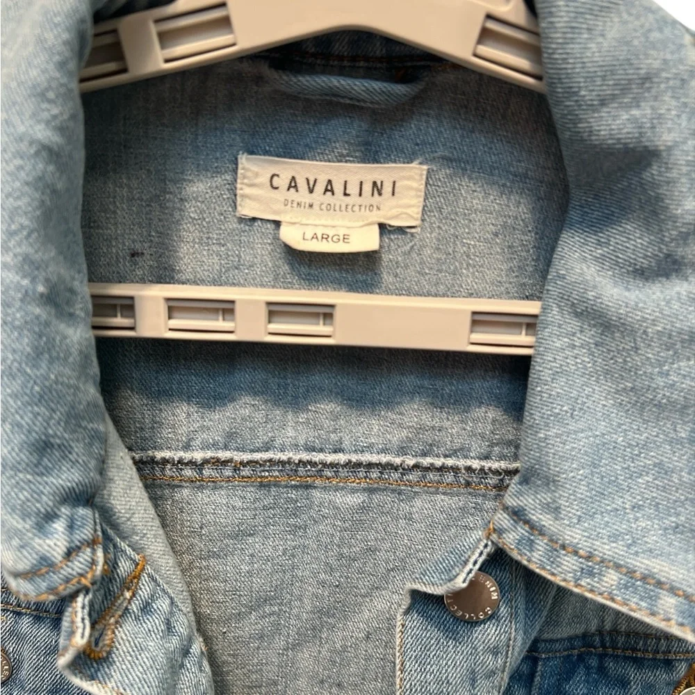 Cavalini Denim Jacket Women’s Size M Blue Cropped Jean Jacket Classic Chic - Picture 6 of 6